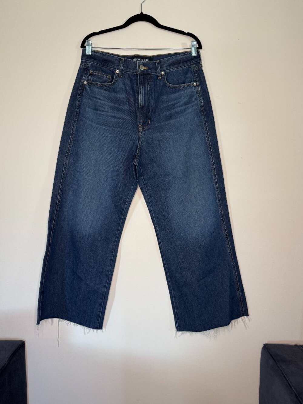 Veronica Beard Taylor high-rise crop jeans, size 31, medium wash - Picture 2 of 6